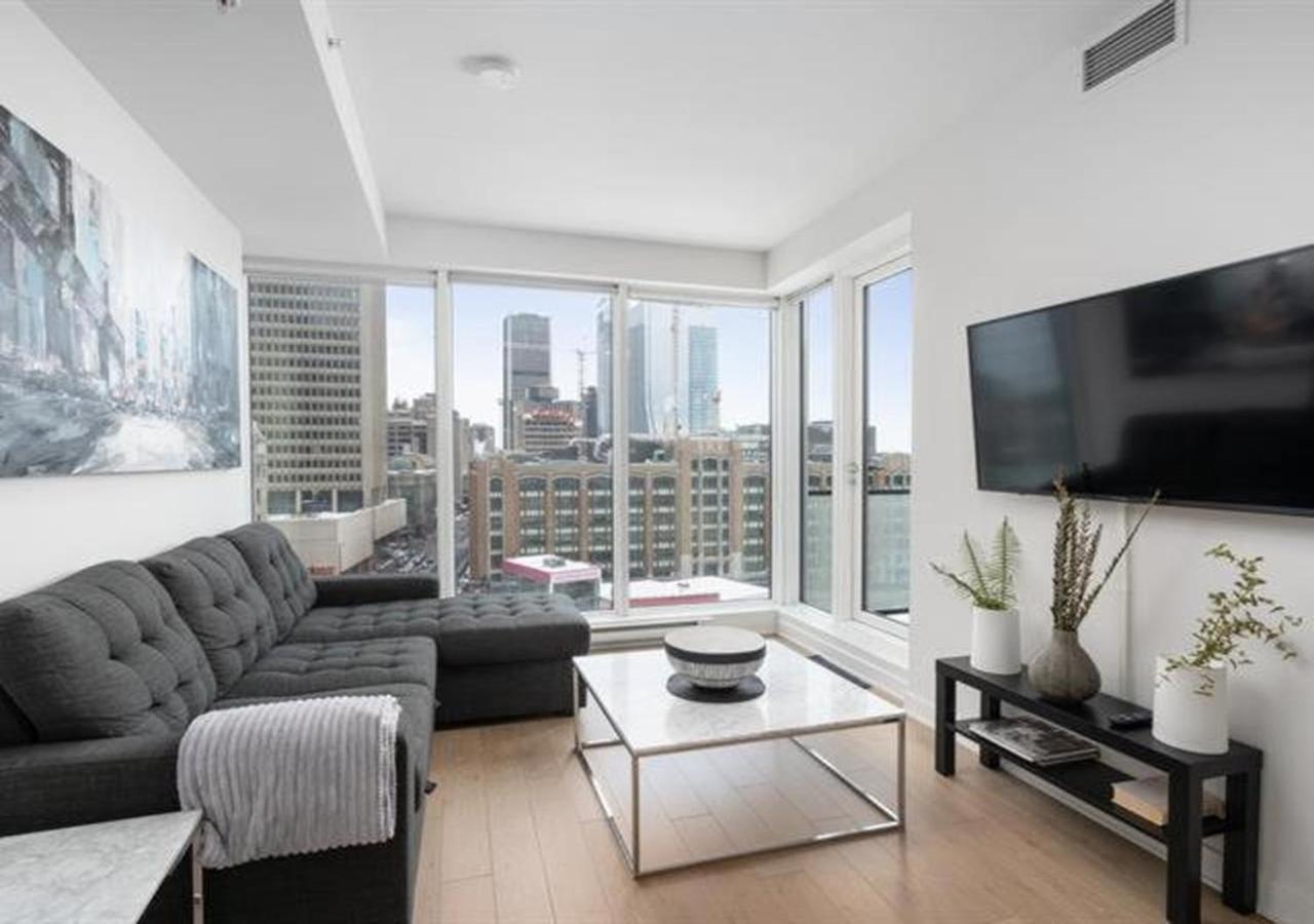 Spectacular Skyline Views - Downtown Montreal - Luxury Condo & Penthouse 客房 照片