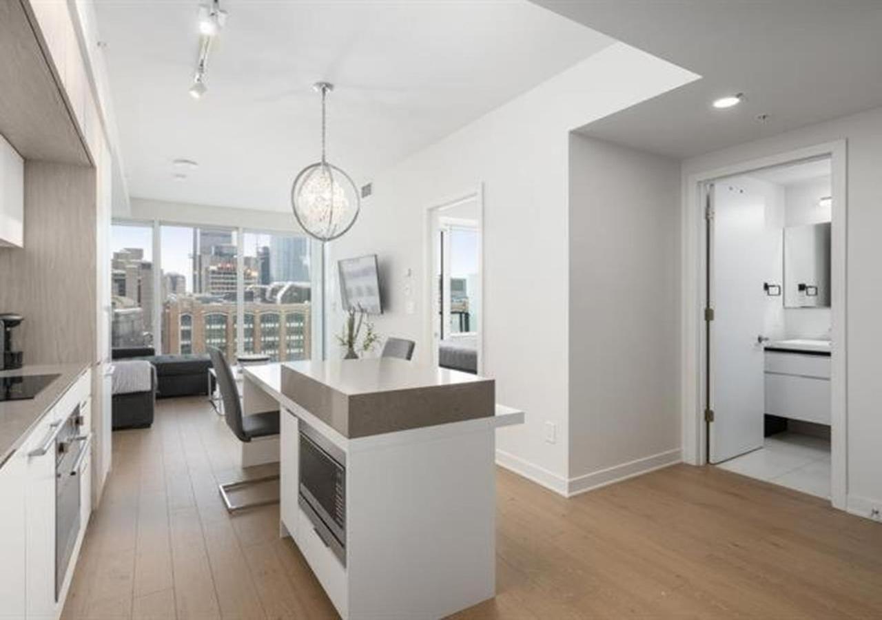 Spectacular Skyline Views - Downtown Montreal - Luxury Condo & Penthouse 客房 照片